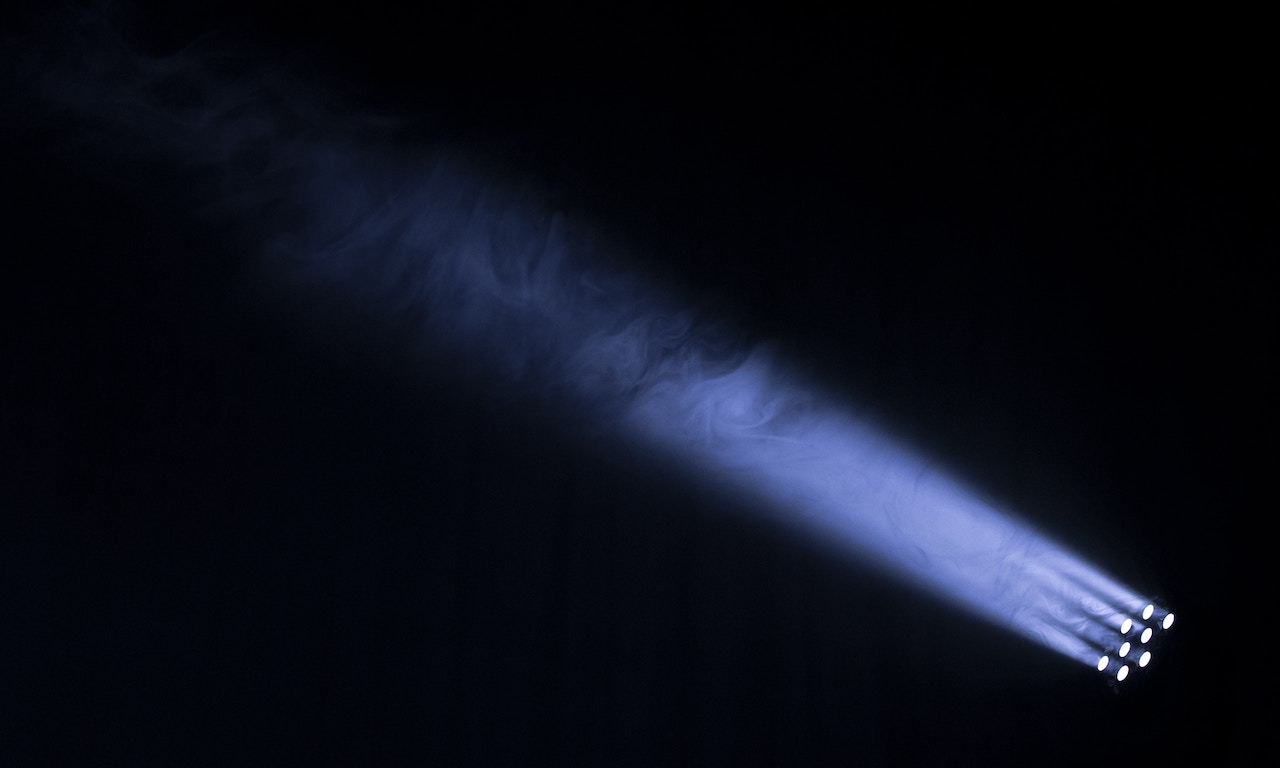 1 JOHN 4 1 6 COMMENTARY visual data 8